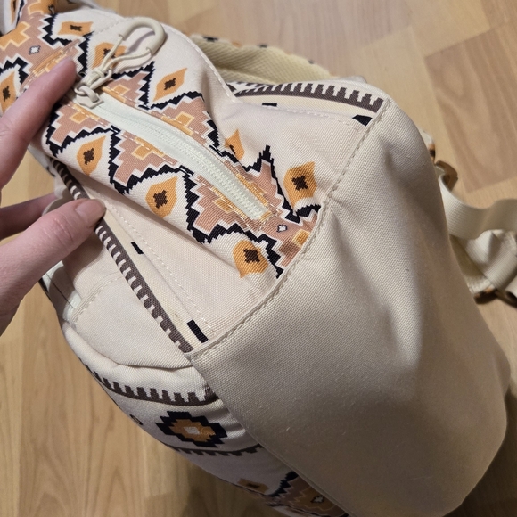 Wrangler Aztec Patterned Cream Backpack - Picture 6 of 12